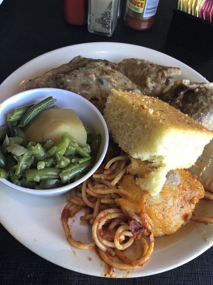 Sweetie Pies Chicken Restaurant and reviews